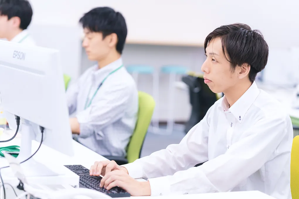 システム部（開発担当）のイメージ